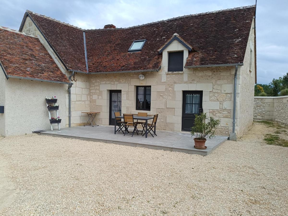 Gite De La Grand Maison Le Noyer Seigy Zewnętrze zdjęcie